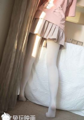 年轻的小婊2中文版_BD韩语高清免费观看