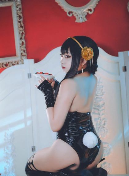 三男一女做爰视频试看_720在线视频播放
