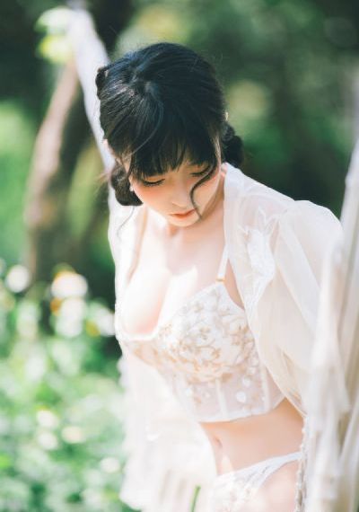 欧美极品少妇xxxxⅹ高跟鞋_剧情片在线观看视频